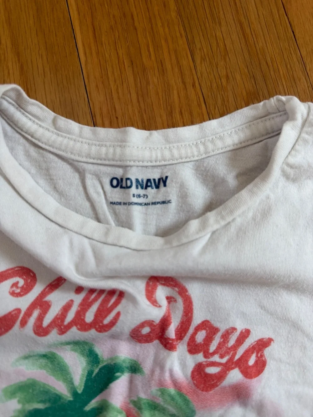 Old navy girls t shirt